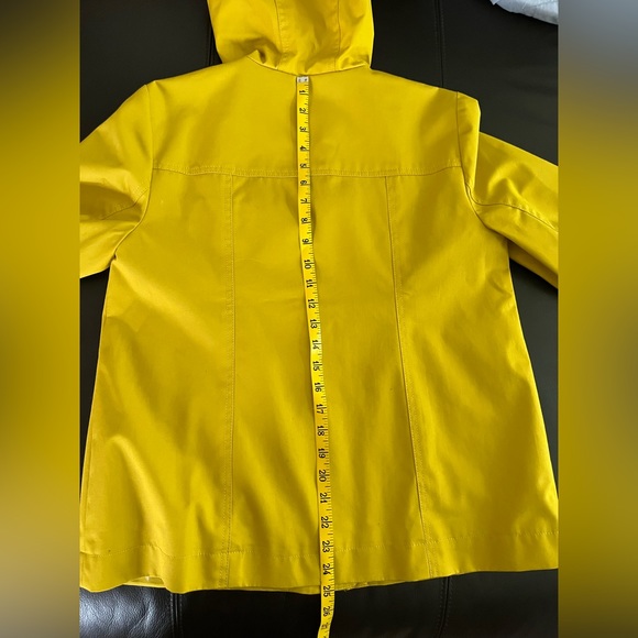 Talbots raincoat - Picture 8 of 9